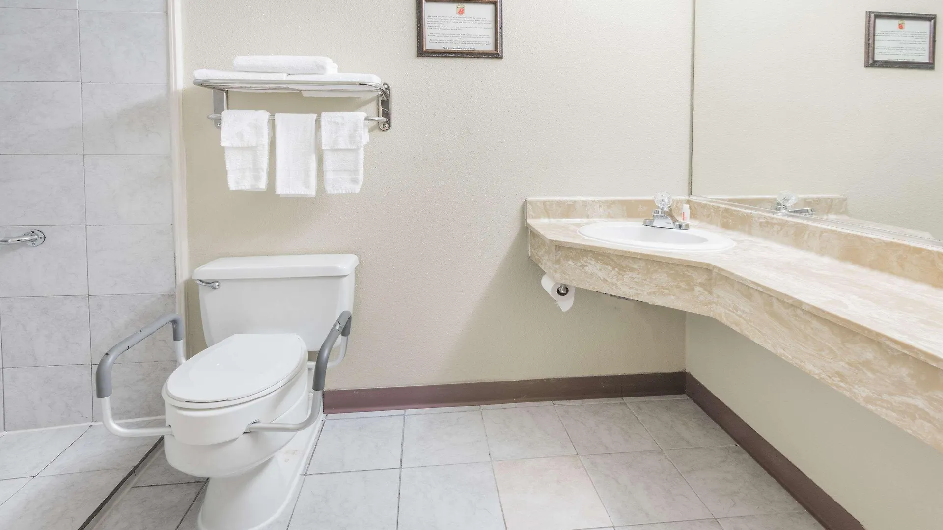 Super 8 By Wyndham Columbus Hotel 2*,  United States